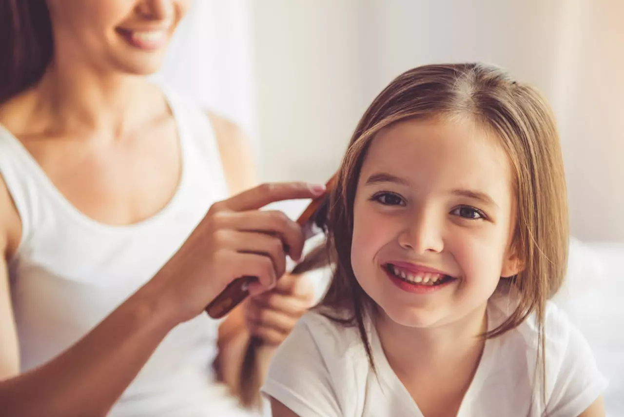 Empoderamento desde cedo: Por que deixar a criança ajudar a escolher seu corte de cabelo
